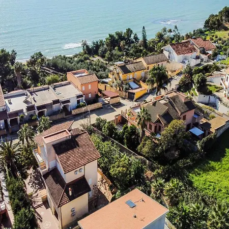Belvilla By Oyo Timpi Russi Bilo Mansarda Holiday home