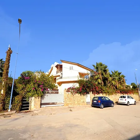 Belvilla By Oyo Timpi Russi Bilo Mansarda Holiday home Sciacca