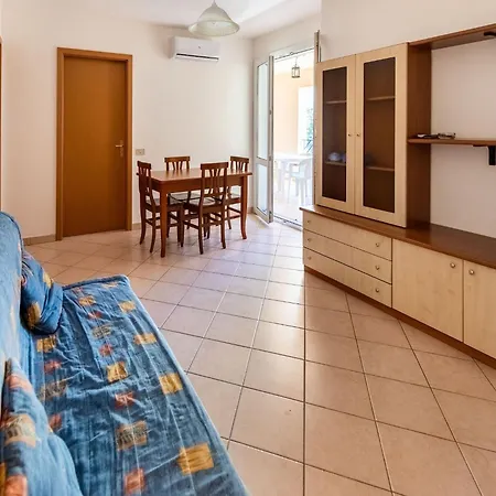 Belvilla By Oyo Timpi Russi Bilo Mansarda Holiday home