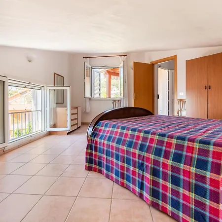 Holiday home Belvilla By Oyo Timpi Russi Bilo Mansarda