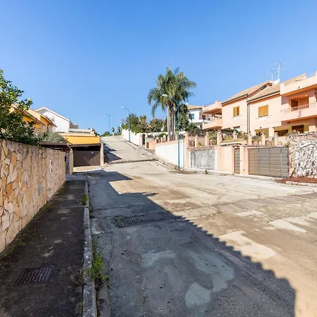 Belvilla By Oyo Timpi Russi Bilo Mansarda Holiday home *